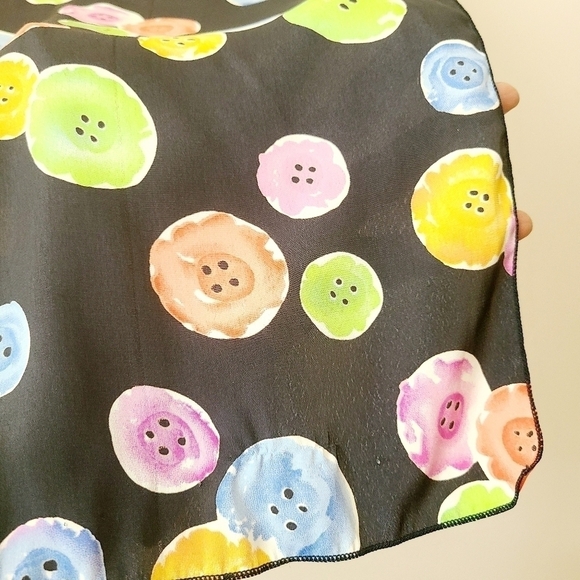 Women's Various Multi-Colored Sewing Buttons Scarf - Picture 6 of 7